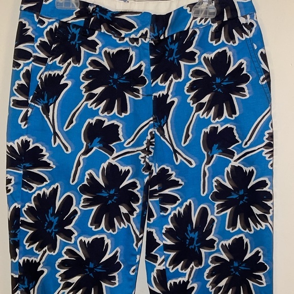 🌹J CREW FLORAL STRETCH PANTS - Picture 2 of 3